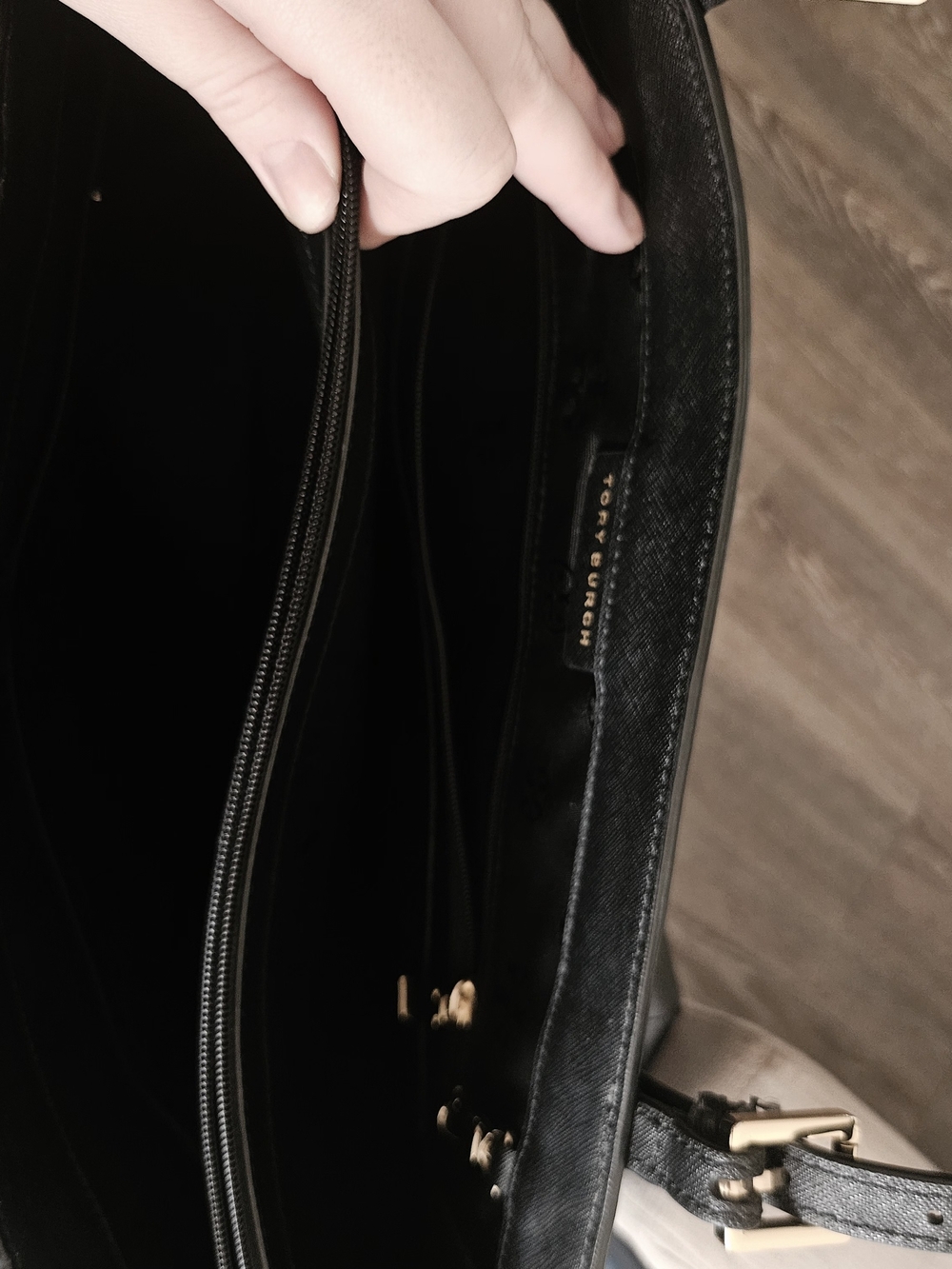 Tory Burch Black Leather Tote with Gold Logo - Picture 7 of 7